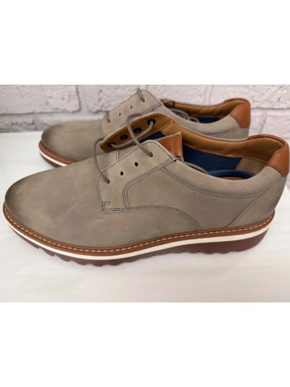 Johnston & Murphy Men's Braydon Plain Toe in Gray Oiled Nubuck Size 8M